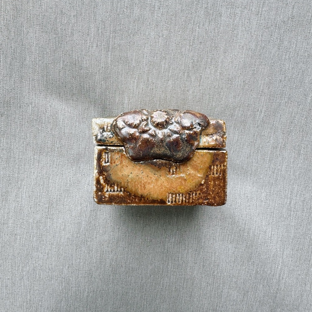 ✨Rare Vintage Ceramic Flower Ring Box